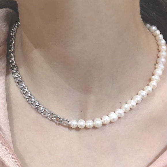 Gift 🎁 Half pearl half chain Contemporary Freshwater Pearl Cuban curb Necklace - Picture 3 of 8